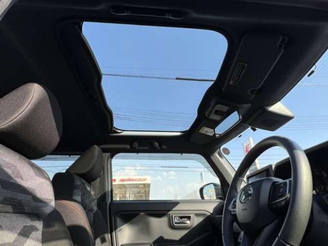 タフトGターボ 4WD　スマートアシスト　スマートキー　プッシュスタート　メモリーナビ　フルセグTV バックカメラ　ガラスルーフ　追従型レーダークルーズ　両席シートヒーター　アイドリングストップ 660