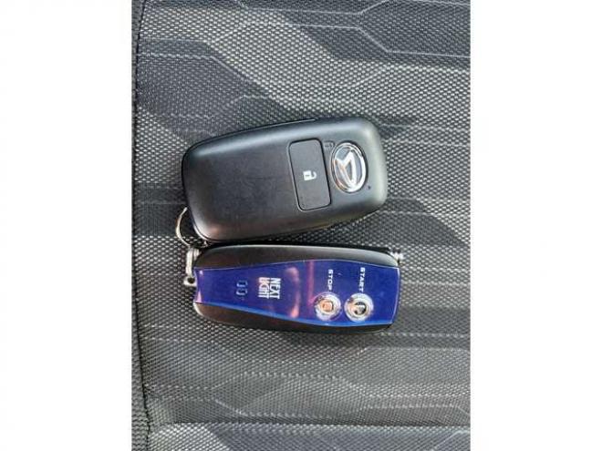 タフトGターボ 4WD　スマートアシスト　スマートキー　プッシュスタート　メモリーナビ　フルセグTV バックカメラ　ガラスルーフ　追従型レーダークルーズ　両席シートヒーター　アイドリングストップ 660