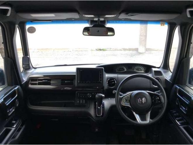 N-BOXカスタム 660 G EX ホンダセンシング 4WD　パワスラ　シートヒーター　スマートキー　プッシュスタート　クルーズコントロール　ホンダ純正ナビ　バックカメラ　電動格納ミラー　横滑り防止装置　車線逸脱防止　衝突被害軽減システム　オートライト　ETC 660