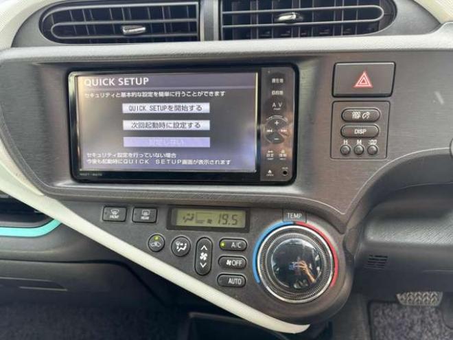 アクア1.5 S　プッシュスタート　スマートキー　純正ナビ7インチ　フルセグTV　Bluetooth　CD/DVD　FM/AM　フルオートエアコン　電動格納ミラー 2WD 1500