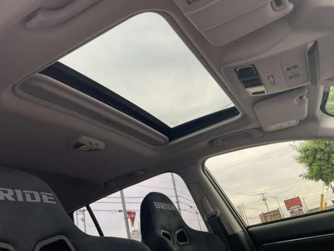 レヴォーグ2.0 STI スポーツ アイサイト 4WD　東京オートサロン2020受賞車　フロント片側60mmワイド　リア片側85mmワイド　ナルドグレー全塗装　BRIDEセミバケットシート　WRX後期Fバンパー　フロント6POTキャリパー　CUSCO製車高調　車幅公認済み 2000