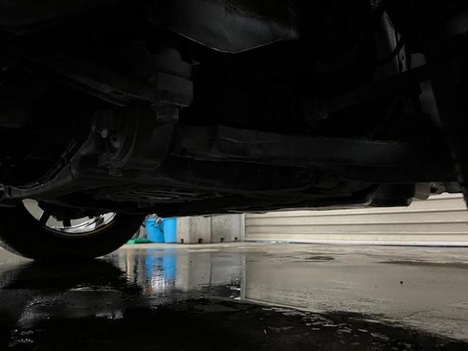 クラウン後期型　禁煙車　Ｂｌｕｅｔｏｏｔｈ　ヴェルサンディ１７インチＡＷ　純正１６ＡＷ＋スタッドレスタイヤ付　純正ナビ　フルセグ地デジ　ＤＶＤ再生　バックカメラ　クルーズコントロール　電動サンシェード　ＥＴＣ 4WD 2500 4Dr