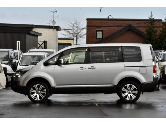 デリカD:5　Dパワーパッケージ　4WD　本州仕入　前期・最終型　アルパインナビ　両側電動スライドドア　シートヒーター　純正フロントプロテクター　エンジンマウント交換済