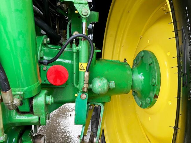 トラクタージョンディア　中古　JD6820 premium