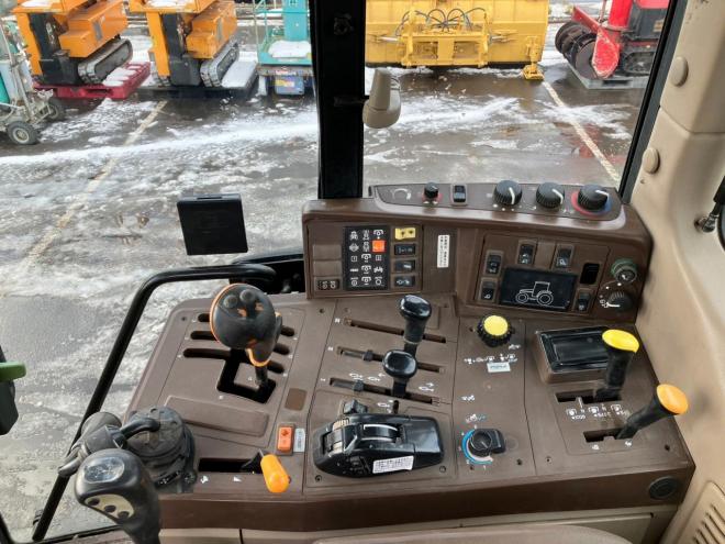 トラクタージョンディア　中古　JD6820 premium