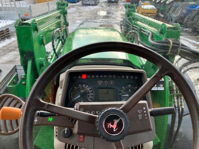 トラクタージョンディア　中古　JD6820 premium