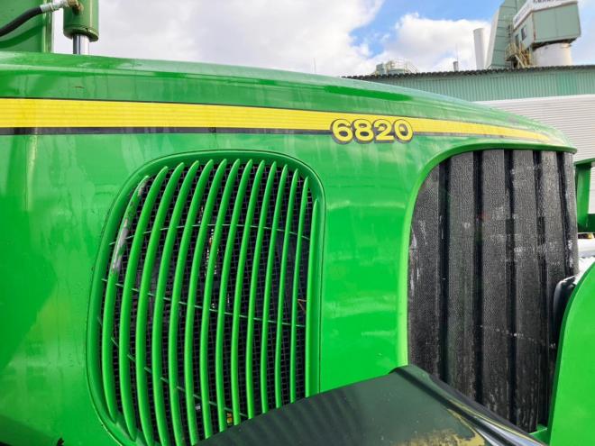 トラクタージョンディア　中古　JD6820 premium