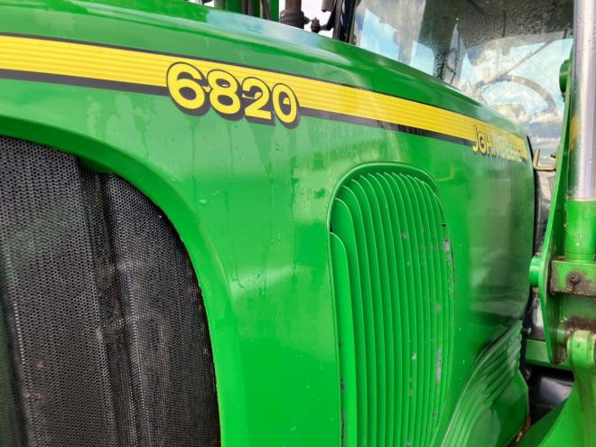 トラクタージョンディア　中古　JD6820 premium