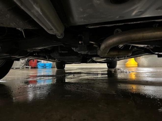 アルファードハイブリッド本州仕入　法人ワンオーナー　寒冷地仕様　禁煙車　リアエンターテイメント　純正フリップダウンモニター　ＪＢＬサウンド　両側パワースライドドア　パワーバックドア　純正ブラックレザーシート　ドラレコ　ＥＴＣ 4WD 2500 5Dr