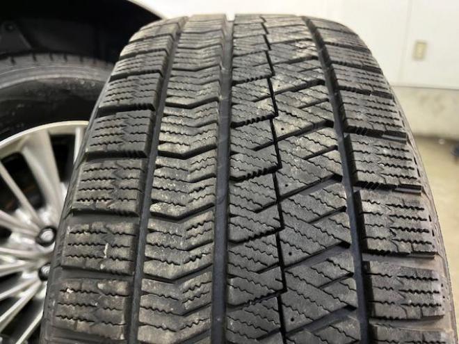 アルファードハイブリッド本州仕入　法人ワンオーナー　寒冷地仕様　禁煙車　リアエンターテイメント　純正フリップダウンモニター　ＪＢＬサウンド　両側パワースライドドア　パワーバックドア　純正ブラックレザーシート　ドラレコ　ＥＴＣ 4WD 2500 5Dr