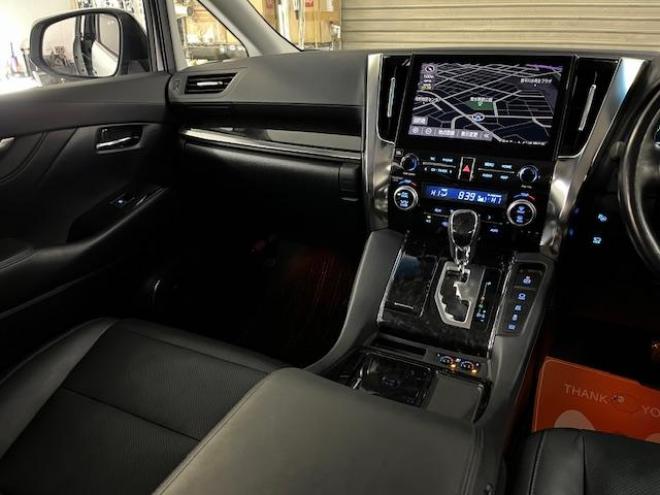 アルファードハイブリッド本州仕入　法人ワンオーナー　寒冷地仕様　禁煙車　リアエンターテイメント　純正フリップダウンモニター　ＪＢＬサウンド　両側パワースライドドア　パワーバックドア　純正ブラックレザーシート　ドラレコ　ＥＴＣ 4WD 2500 5Dr