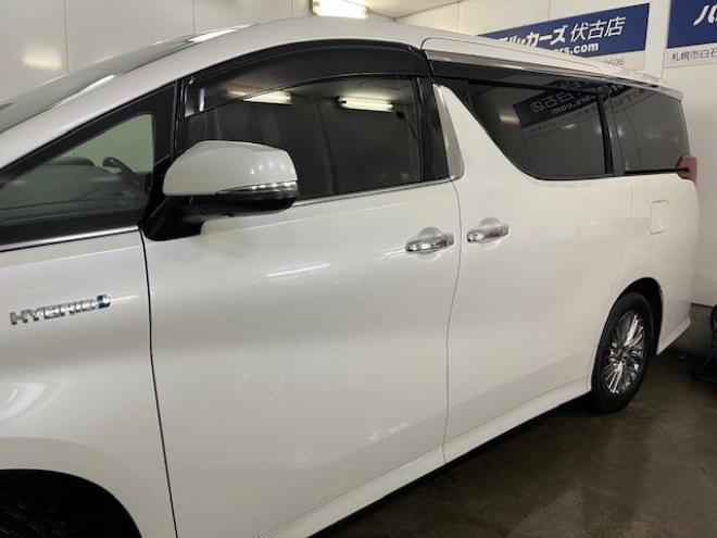 アルファードハイブリッド本州仕入　法人ワンオーナー　寒冷地仕様　禁煙車　リアエンターテイメント　純正フリップダウンモニター　ＪＢＬサウンド　両側パワースライドドア　パワーバックドア　純正ブラックレザーシート　ドラレコ　ＥＴＣ 4WD 2500 5Dr