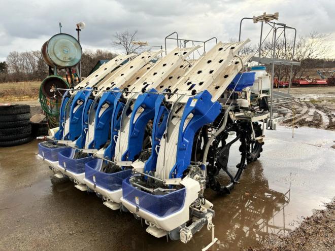 植付播種機イセキ　中古　田植え機　ポット式8条PZP83　みのる仕様　農機具　作業機