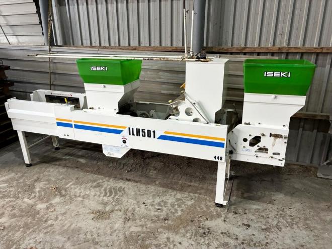 植付播種機イセキ　中古　播種機　ILH501　みのる仕様　農機具　作業機
