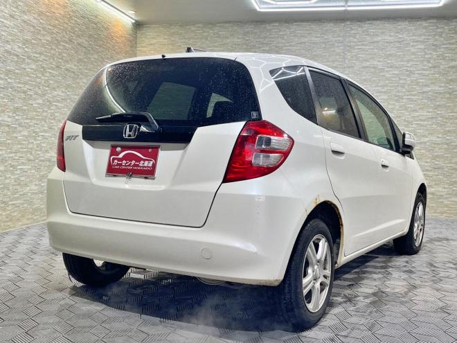 フィット1.3G 4WD 5年保証 ナビ ETC 寒冷地仕様 禁煙 修復歴無