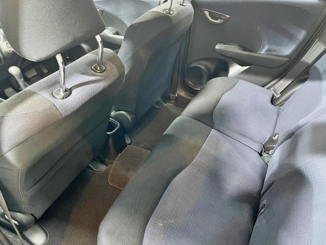 フィット1.3G 4WD 5年保証 ナビ ETC 寒冷地仕様 禁煙 修復歴無