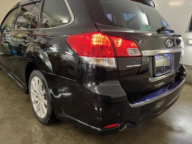 レガシィワゴン本州仕入　禁煙車　衝突軽減ブレーキ　車線逸脱警報　純正ブラックハーフレザーシート　カロッツェリアナビ　フルセグ地デジ　ＤＶＤ再生　Ｂｌｕｅｔｏｏｔｈオーディオ　バックカメラ　電動パーキング　前後ソナー 4WD 2500 5Dr