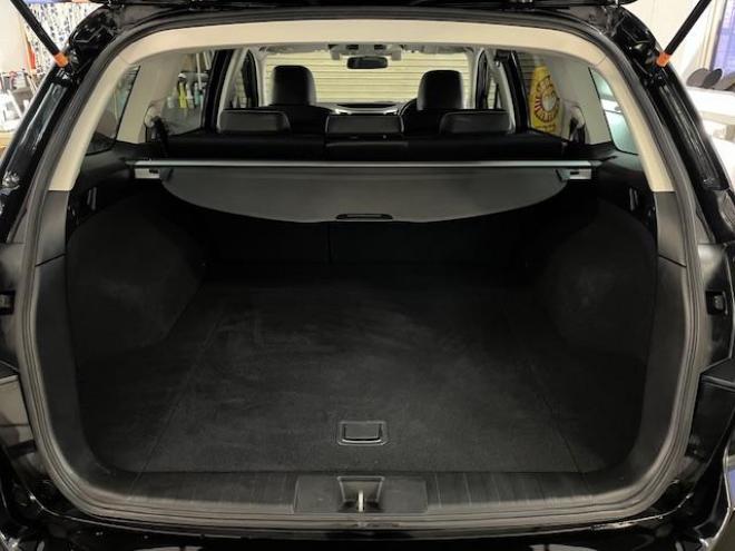 レガシィワゴン本州仕入　禁煙車　衝突軽減ブレーキ　車線逸脱警報　純正ブラックハーフレザーシート　カロッツェリアナビ　フルセグ地デジ　ＤＶＤ再生　Ｂｌｕｅｔｏｏｔｈオーディオ　バックカメラ　電動パーキング　前後ソナー 4WD 2500 5Dr