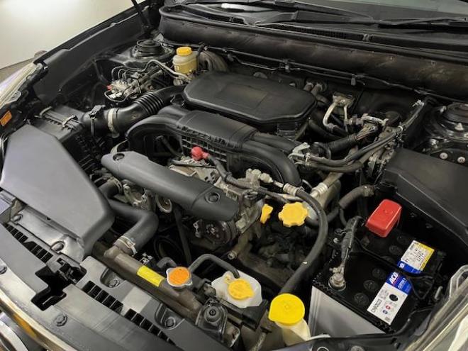 レガシィワゴン本州仕入　禁煙車　衝突軽減ブレーキ　車線逸脱警報　純正ブラックハーフレザーシート　カロッツェリアナビ　フルセグ地デジ　ＤＶＤ再生　Ｂｌｕｅｔｏｏｔｈオーディオ　バックカメラ　電動パーキング　前後ソナー 4WD 2500 5Dr