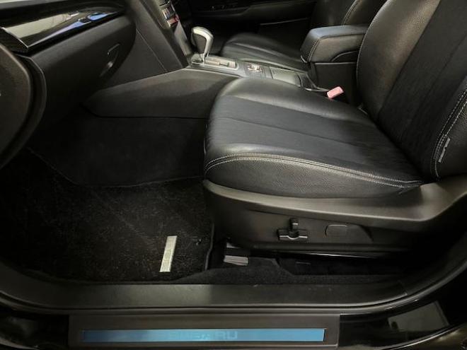 レガシィワゴン本州仕入　禁煙車　衝突軽減ブレーキ　車線逸脱警報　純正ブラックハーフレザーシート　カロッツェリアナビ　フルセグ地デジ　ＤＶＤ再生　Ｂｌｕｅｔｏｏｔｈオーディオ　バックカメラ　電動パーキング　前後ソナー 4WD 2500 5Dr