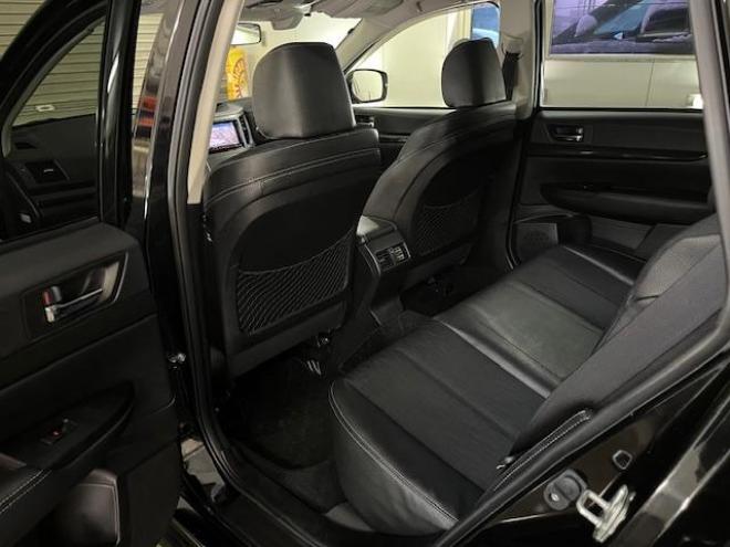 レガシィワゴン本州仕入　禁煙車　衝突軽減ブレーキ　車線逸脱警報　純正ブラックハーフレザーシート　カロッツェリアナビ　フルセグ地デジ　ＤＶＤ再生　Ｂｌｕｅｔｏｏｔｈオーディオ　バックカメラ　電動パーキング　前後ソナー 4WD 2500 5Dr