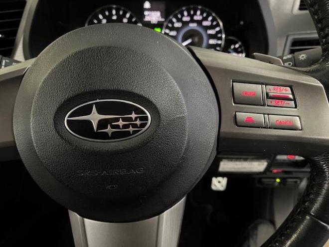 レガシィワゴン本州仕入　禁煙車　衝突軽減ブレーキ　車線逸脱警報　純正ブラックハーフレザーシート　カロッツェリアナビ　フルセグ地デジ　ＤＶＤ再生　Ｂｌｕｅｔｏｏｔｈオーディオ　バックカメラ　電動パーキング　前後ソナー 4WD 2500 5Dr