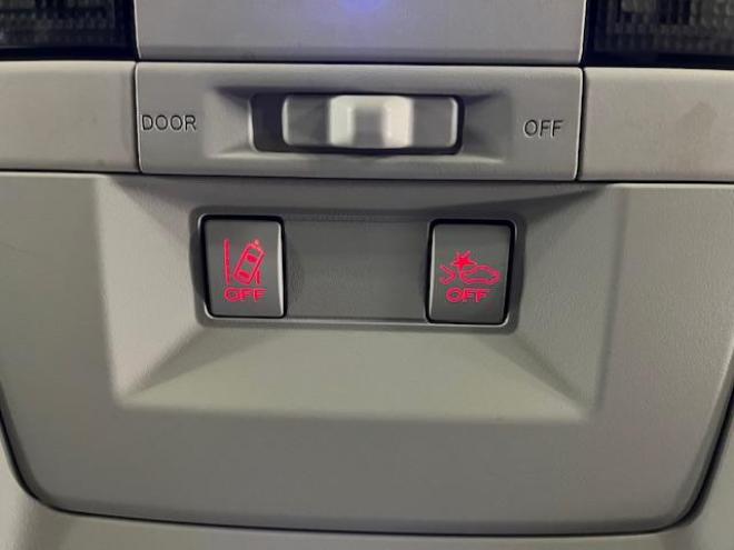 レガシィワゴン本州仕入　禁煙車　衝突軽減ブレーキ　車線逸脱警報　純正ブラックハーフレザーシート　カロッツェリアナビ　フルセグ地デジ　ＤＶＤ再生　Ｂｌｕｅｔｏｏｔｈオーディオ　バックカメラ　電動パーキング　前後ソナー 4WD 2500 5Dr