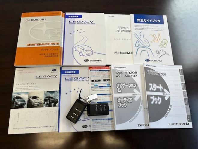 レガシィワゴン本州仕入　禁煙車　衝突軽減ブレーキ　車線逸脱警報　純正ブラックハーフレザーシート　カロッツェリアナビ　フルセグ地デジ　ＤＶＤ再生　Ｂｌｕｅｔｏｏｔｈオーディオ　バックカメラ　電動パーキング　前後ソナー 4WD 2500 5Dr