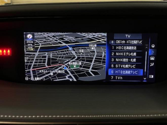 レクサス本州仕入　ワンオーナー　寒冷地仕様　マークレビンソン　電動ムーンルーフ　純正２０インチＡＷ　純正１９ＡＷ＋スタッドレスタイヤ付　デジタルインナーミラー　ヘッドアップディプレイ　純正ドライブレコーダー 4WD 3500 4Dr