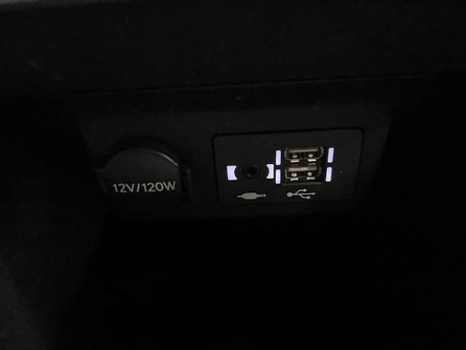 レクサス本州仕入　ワンオーナー　寒冷地仕様　マークレビンソン　電動ムーンルーフ　純正２０インチＡＷ　純正１９ＡＷ＋スタッドレスタイヤ付　デジタルインナーミラー　ヘッドアップディプレイ　純正ドライブレコーダー 4WD 3500 4Dr