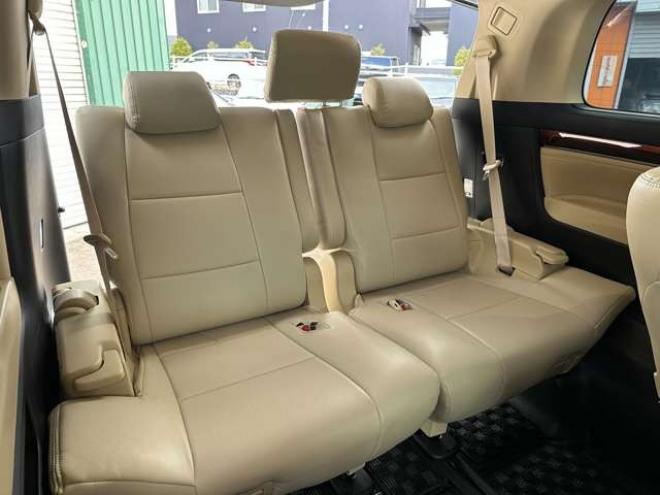 ヴェルファイアハイブリッド 2.5 V E-Four 4WD　社外アルミ　オートミラー　ETC　ドライブレコーダー　ローダウン　ワンオーナー　両側電動スライドドア　パワステ　パワーウィンドウ　ベージュ革シート　純正ナビ　バックカメラ　ABS　キーレスエントリー 2500