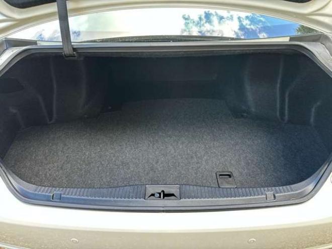 クラウンアスリート 2.5 G i-Four 4WD　サンルーフ　黒皮シート　レーダークルーズ　ETC　パワステ　パワーウィンドウ　純正ナビ　純正アルミ　ABS　キーレスエントリー 2500