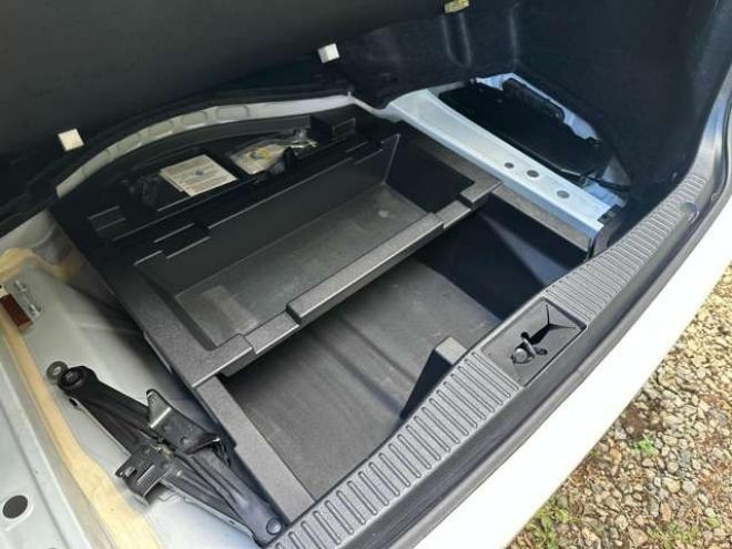 クラウンアスリート 2.5 G i-Four 4WD　サンルーフ　黒皮シート　レーダークルーズ　ETC　パワステ　パワーウィンドウ　純正ナビ　純正アルミ　ABS　キーレスエントリー 2500