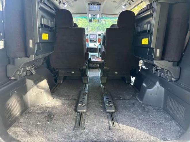 ヴェルファイア3.5 Z プラチナセレクションII 4WD　両側電動スライドドア　パワステ　パワーウィンドウ　ABS　クルーズコントロール　電動リアゲート　地デジナビ　バックカメラ　ETC　キーレス　純正アルミ　3列シート　後席モニター 3500