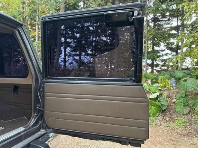 サファリ4.2 エクストラ標準ルーフAD ディーゼル 4WD　リフトアップ　リアヒーター　社外サンルーフ　ドライブレコーダー　ETC　可倒式リアシート　パワステ　社外アルミホイール　社外オーディオ　マッドタイヤ　全塗装済　ターボ 4200