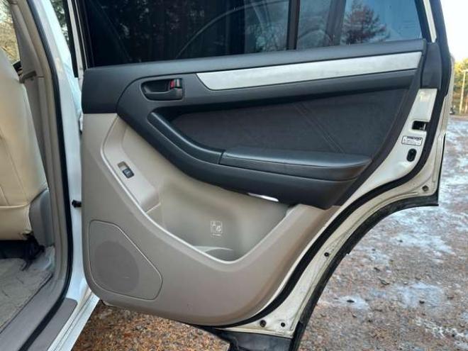 ハイラックスサーフ3.4 SSR-X 4WD　アルミホイール　エアコン　パワステ　パワーウィンドウ　キーレスエントリー　アルミホイール　社外ナビ　バックカメラ　リフトアップ　ETC 3400