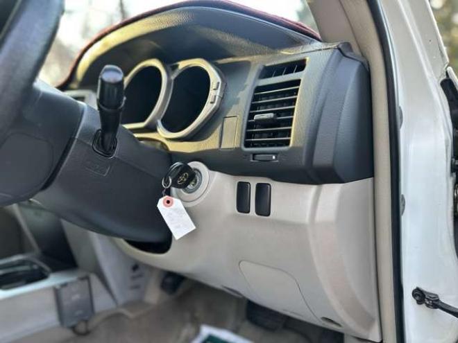 ハイラックスサーフ3.4 SSR-X 4WD　アルミホイール　エアコン　パワステ　パワーウィンドウ　キーレスエントリー　アルミホイール　社外ナビ　バックカメラ　リフトアップ　ETC 3400