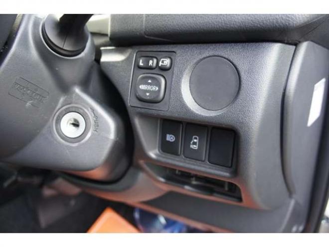 ハイエースバンスーパーロングHR　8人乗りキャンピング4WD　走行充電&外部充電&サブバッテリー　　　&FFヒーター&冷蔵庫&シンク&給排水　アルパインBIG-X&フリップダウン　415COBRAフロントリップ&バッドラッカー17AW　デジタルインナー　全方位カメラ 2700