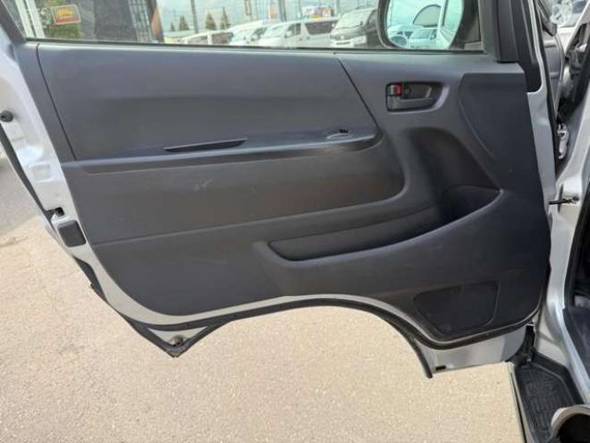 ハイエースバン2.8 DX ロング ディーゼルターボ 4WD　寒冷地仕様　415COBRA　丸目ヘッドライトキット　サファイアフロントリップスポイラー　ENCB16インチアルミ　トーヨーオープンカントリー　リアヒーター　リアエアコン 2800