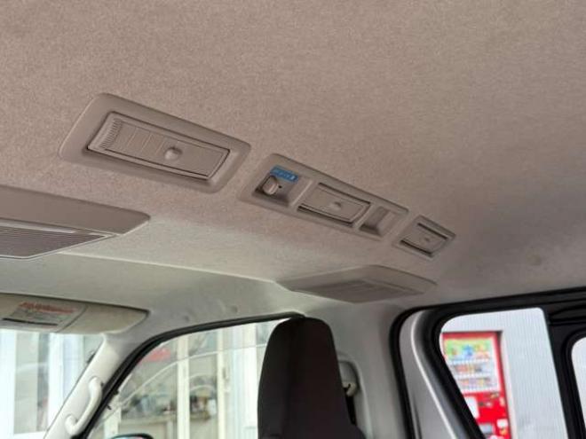 ハイエースバン2.8 DX ロング ディーゼルターボ 4WD　寒冷地仕様　415COBRA　丸目ヘッドライトキット　サファイアフロントリップスポイラー　ENCB16インチアルミ　トーヨーオープンカントリー　リアヒーター　リアエアコン 2800