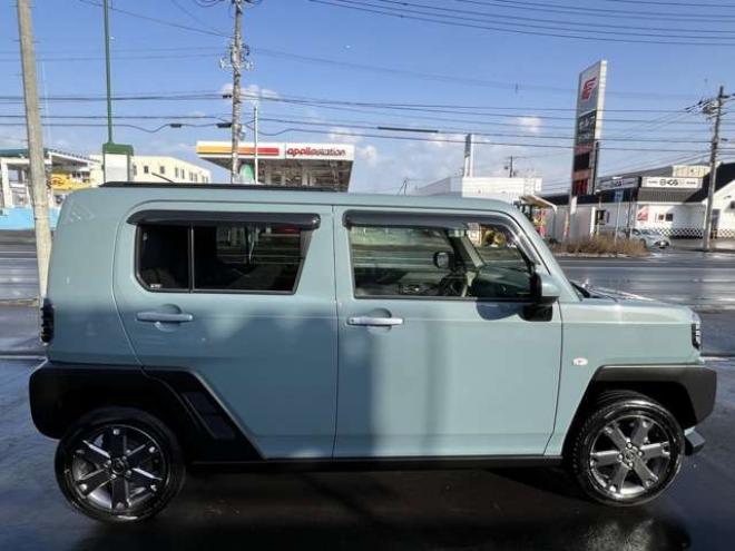 タフトGターボ 4WD　スマートアシスト　スマートキー　プッシュスタート　メモリーナビ　フルセグTV バックカメラ　ガラスルーフ　追従型レーダークルーズ　両席シートヒーター　アイドリングストップ 660