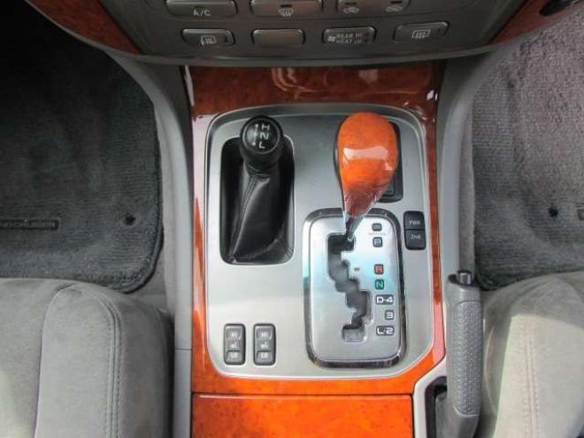 ランドクルーザー100 4.2 VXリミテッド Gセレクション ツーリングエディション ディーゼルターボ 4WD　クルーズコントロール/シートヒーター/パワーシート/ETC/社外ナビ/フルセグTV/バックカメラ/ヒッチメンバー/GANADORマフラー 4200