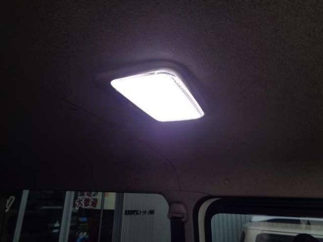 ハイエースバン3.0 スーパーGL ダークプライム ロングボディ ディーゼルターボ 4WD　ワンオーナー　R6年タイミングベルト交換済　スマートキー　　社外ナビ　バックカメラ　フロント・サイドカメラ　バッドラッカー17インチアルミホイール　バッドフェイスボンネット 3000