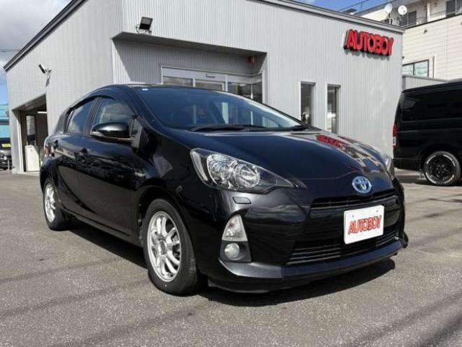 アクア1.5 S　プッシュスタート　スマートキー　純正ナビ7インチ　フルセグTV　Bluetooth　CD/DVD　FM/AM　フルオートエアコン　電動格納ミラー 2WD 1500