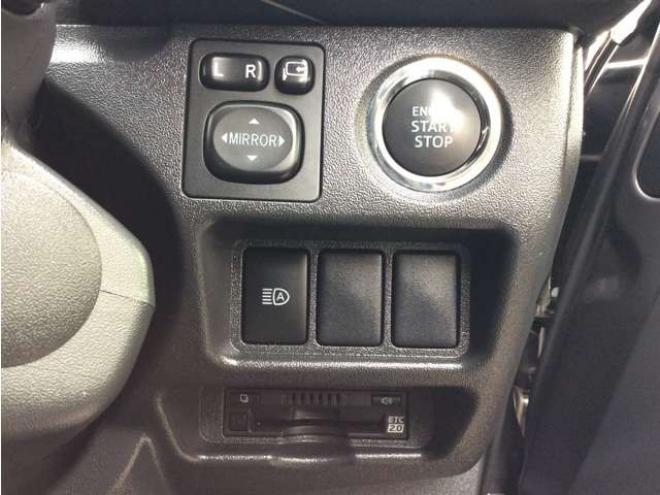 ハイエースバン2.8 スーパーGL ロング ディーゼルターボ 4WD　リアヒーター&クーラー　プッシュスタート　スマキー　ステアリングスイッチ　オートハイビーム　パノラミックビューモニター　純正ナビ　フルセグTV　ドラレコ　ETC　インナーミラー　横滑り防止　フロントフォグ 2800