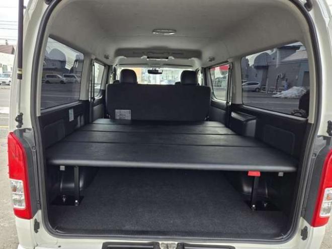 ハイエースバン2.7 スーパーGL ダークプライム ワイド ミドルルーフ ロングボディ 4WD　4WD　寒冷地仕様　両側パワスラ　スマキー　プッシュスタート　リアヒーター&クーラー　アルパインインナーミラー&フリップダウンモニター　社外メモリナビ　フルセグTV　ETC　ベッドキッド　Bカメラ 2700