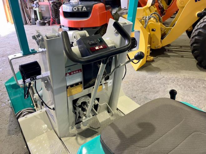 スキッドステアローダコマツ　中古　SK04-2　建機