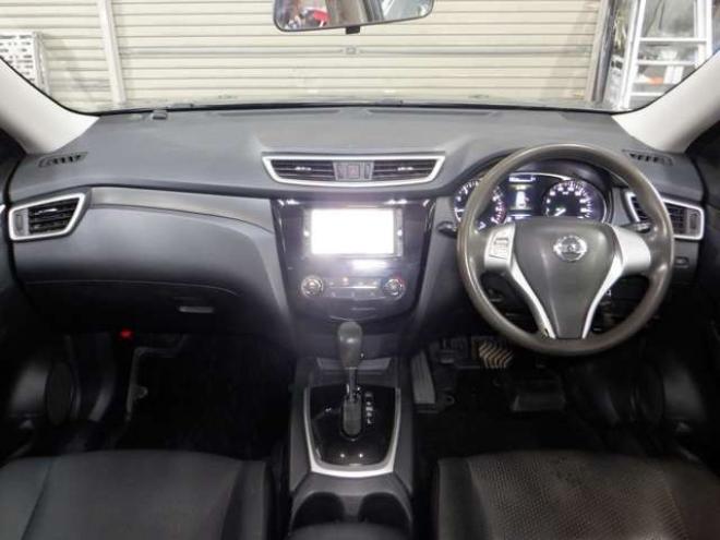 エクストレイル2.0 20S 2列車 4WD　ナビ・TV・B/T・Bカメラ・Aストップ・ライトレベライザー・ECOモード・VDC・カプロンシート・キーレス・社外AW 2000