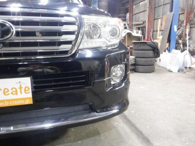 ランドクルーザー200 4.6 ZX 4WD　本州仕入・ナビ・TV・B/T・サンルーフ・革　Bカメラ・ガナドールマフラー・ヒッチメンバー・シートヒーター・エアコン・電動シート・電動リアゲート 4600