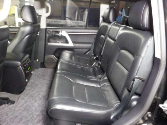 ランドクルーザー200 4.6 ZX 4WD　本州仕入・ナビ・TV・B/T・サンルーフ・革　Bカメラ・ガナドールマフラー・ヒッチメンバー・シートヒーター・エアコン・電動シート・電動リアゲート 4600